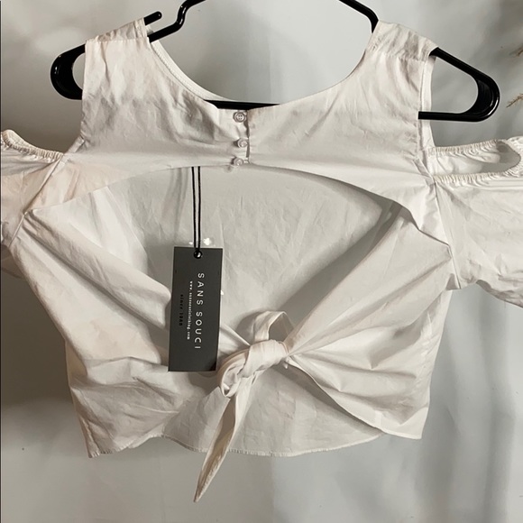 Open back blouse - Picture 3 of 3